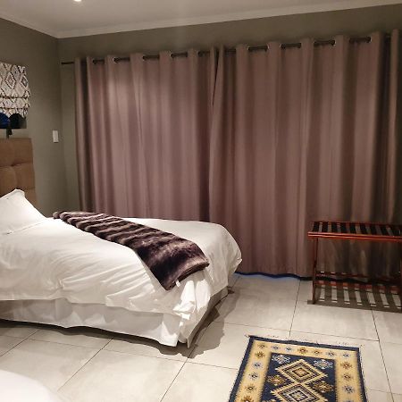42@ Ditholo Game Lodge Thabazimbi Bagian luar foto