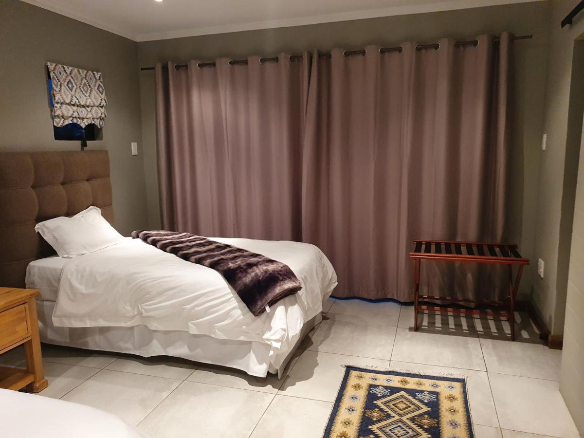 42@ Ditholo Game Lodge Thabazimbi Bagian luar foto