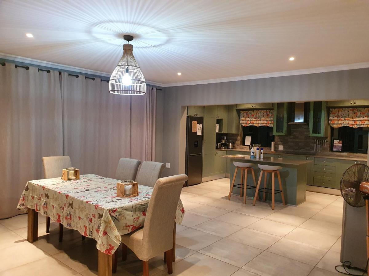 42@ Ditholo Game Lodge Thabazimbi Bagian luar foto